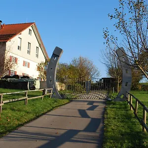Inn Allgaeu Meadow Ranch, Hergatz